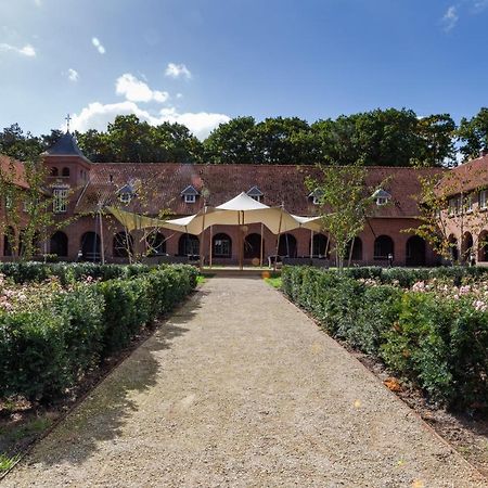 Hotel De Volksabdij Ossendrecht Bagian luar foto