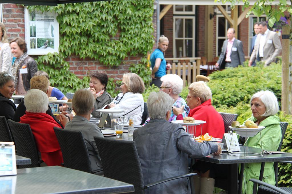 Hotel De Volksabdij Ossendrecht Bagian luar foto
