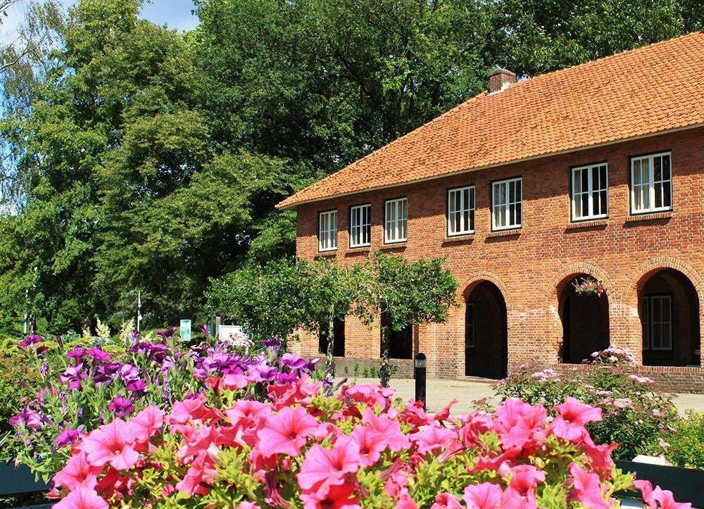 Hotel De Volksabdij Ossendrecht Bagian luar foto